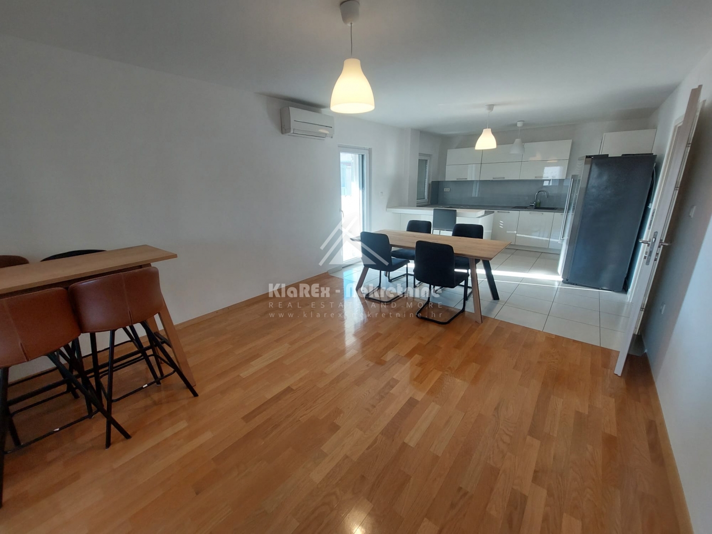 Appartamento In vendita -  Brodarica