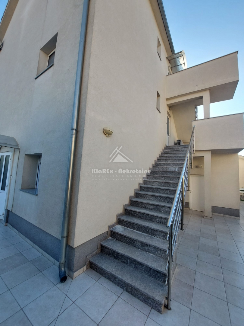 Appartamento In vendita -  Brodarica