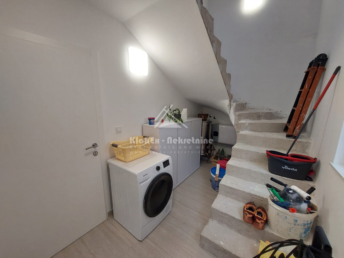 House For sale - Šibensko-kninska Jezera