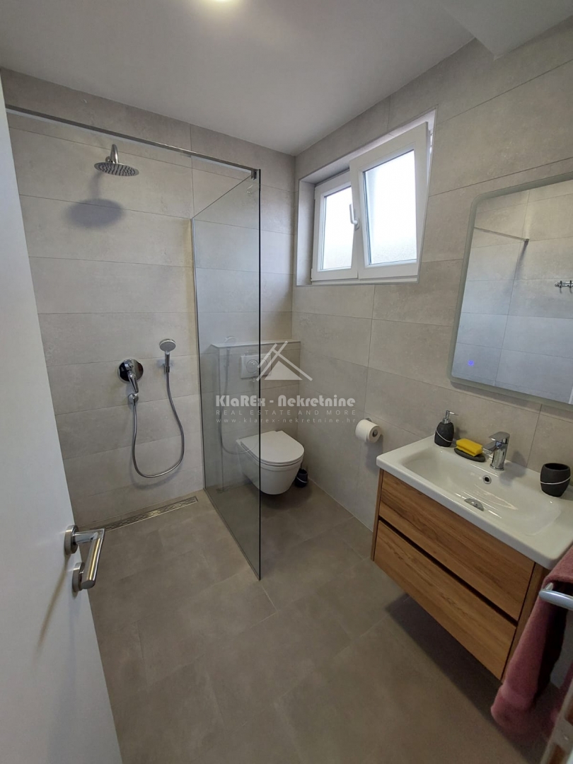 House For sale - Šibensko-kninska Jezera