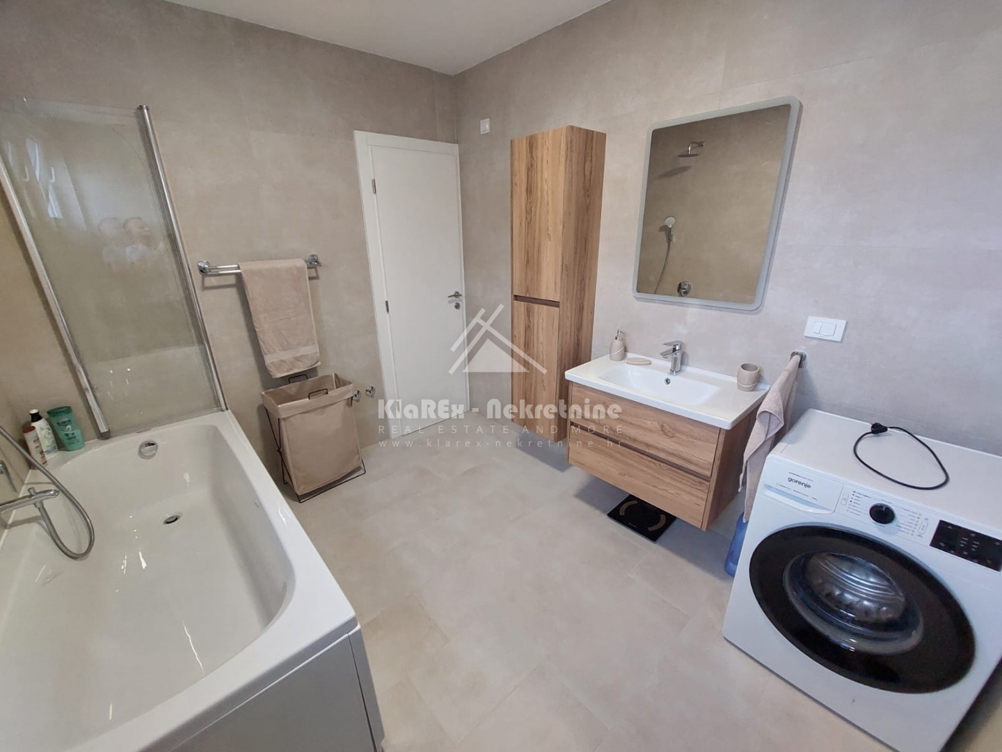 House For sale - Šibensko-kninska Jezera