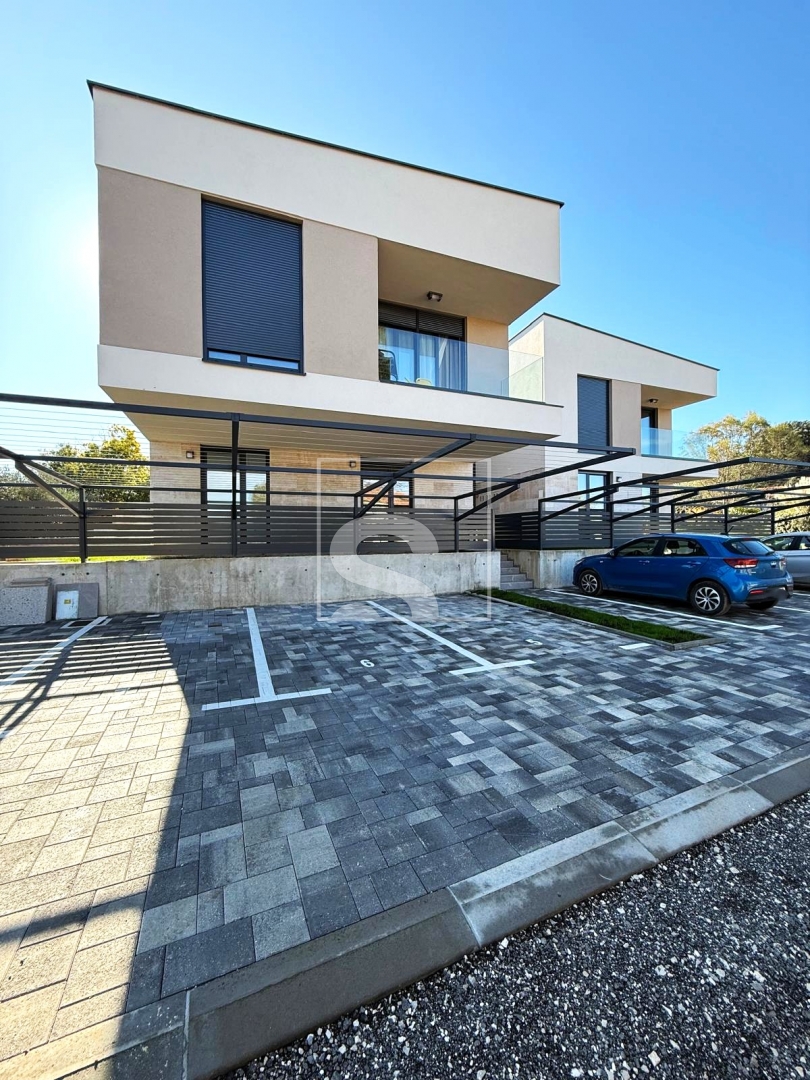 Flat For sale -  Banjole