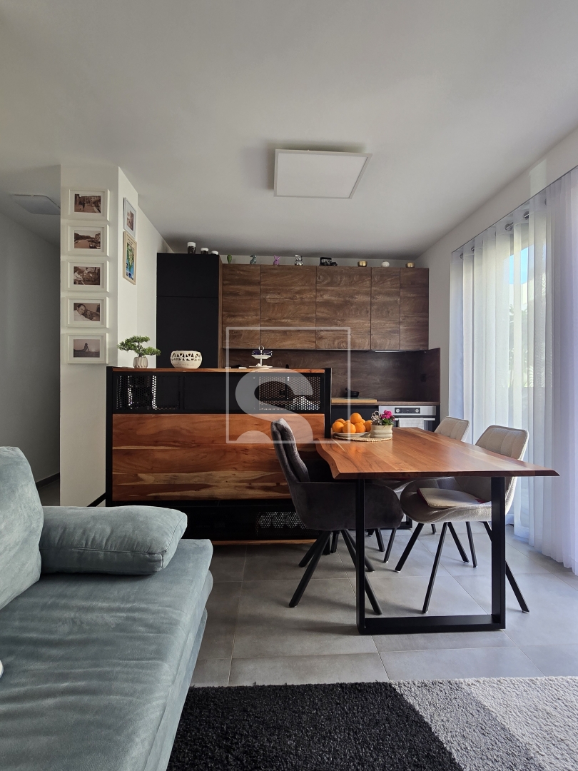 Apartment Zu verkaufen -  Štinjan
