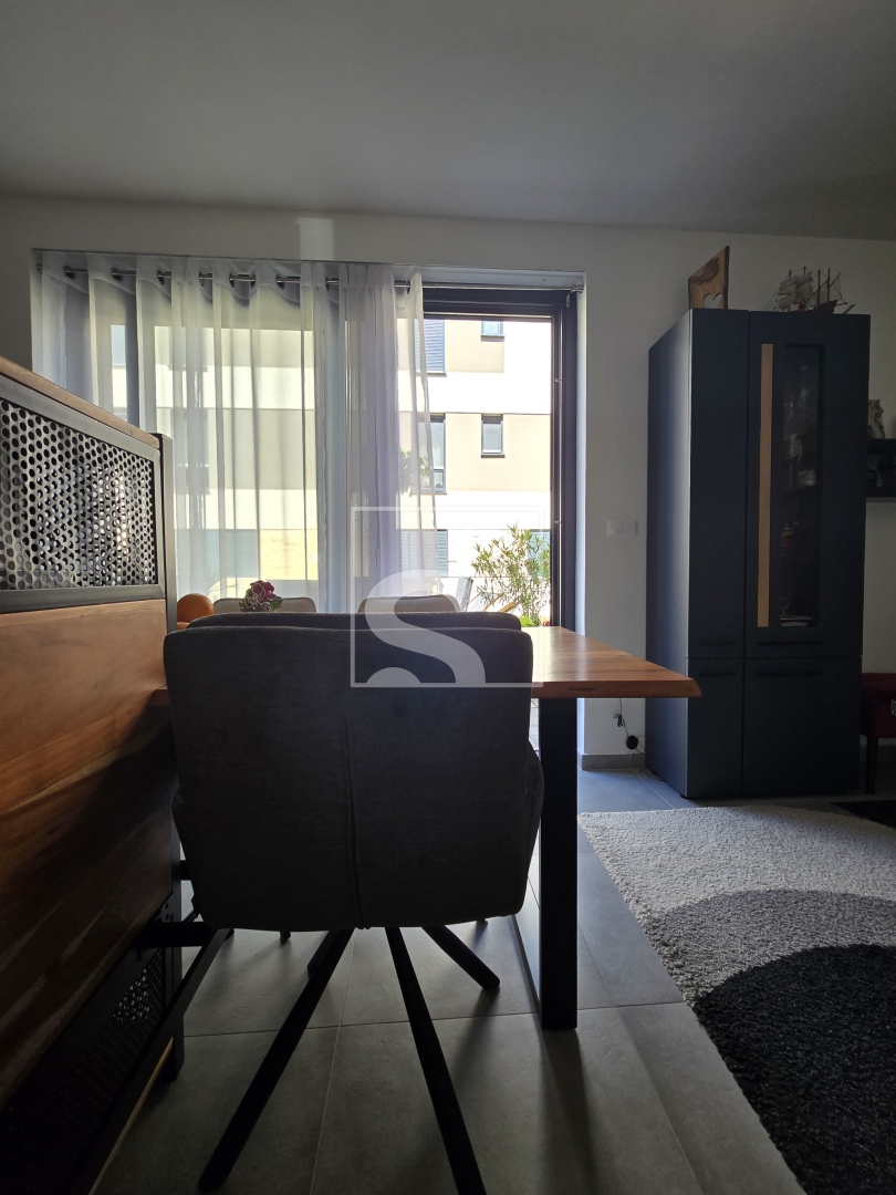 Apartment Zu verkaufen -  Štinjan