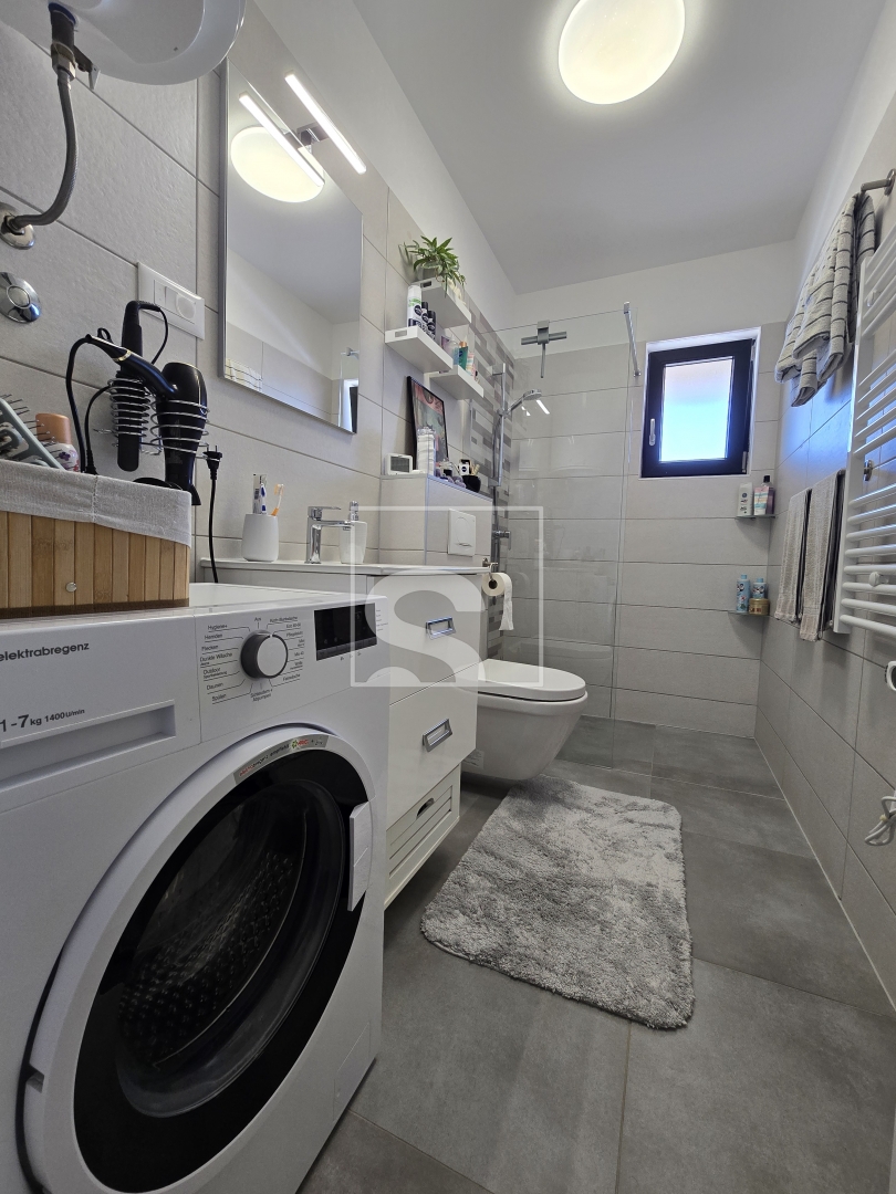 Apartment Zu verkaufen -  Štinjan
