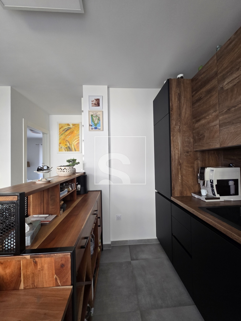 Apartment Zu verkaufen -  Štinjan