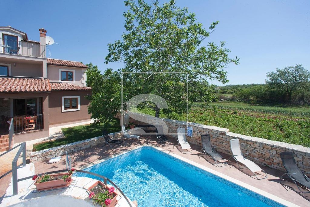 Casa In vendita -  Cukrići