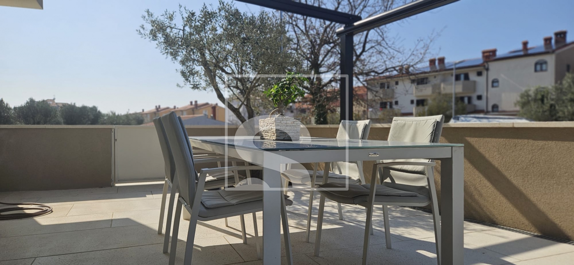Appartement À vendre -  Peroj
