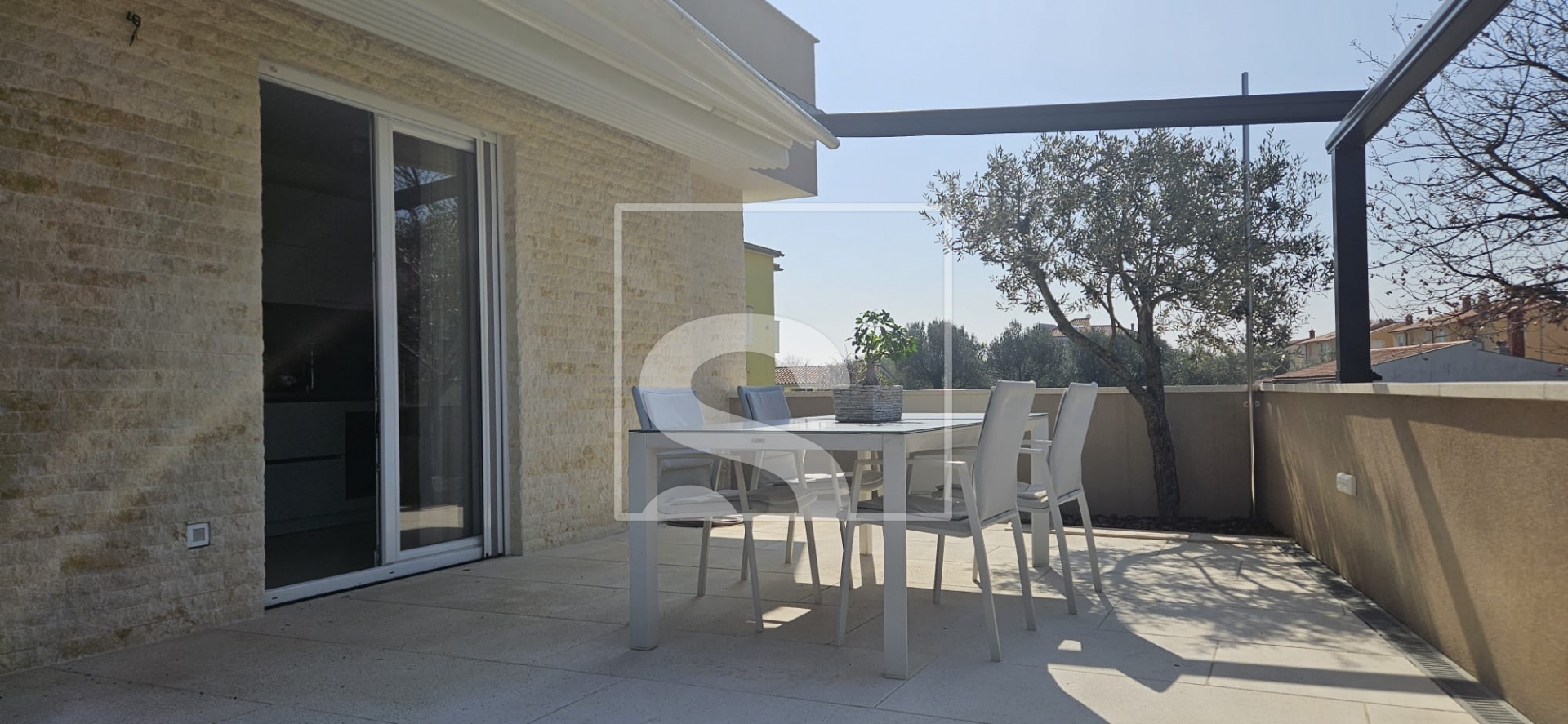 Appartement À vendre -  Peroj