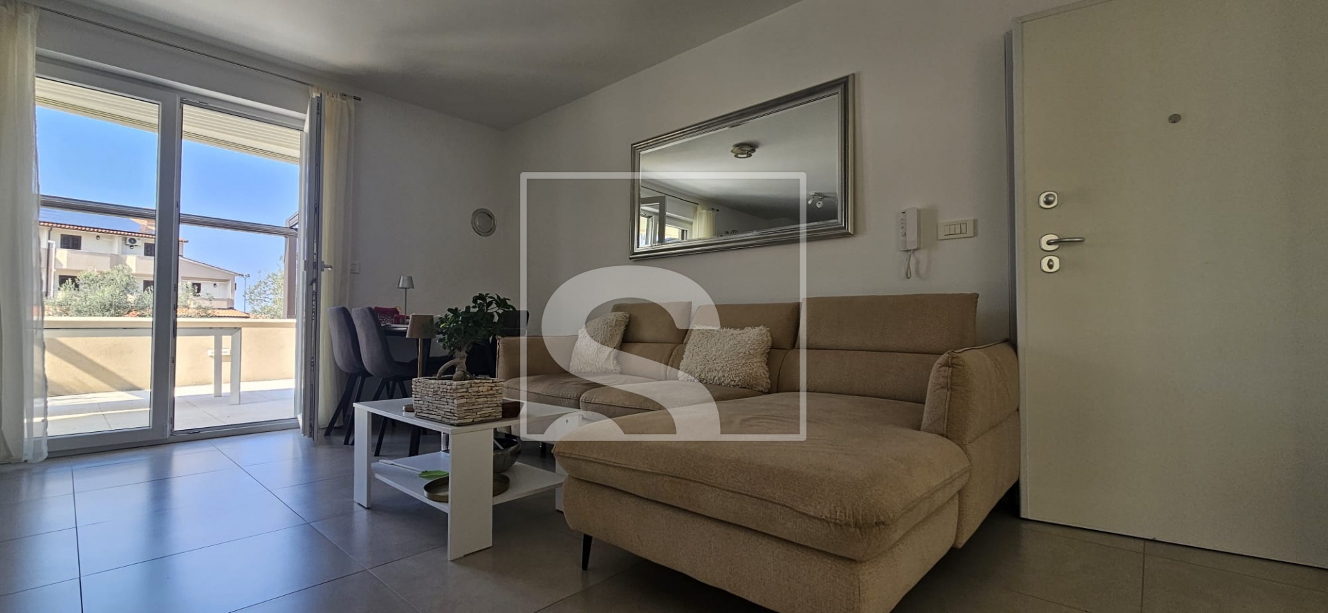 Appartement À vendre -  Peroj