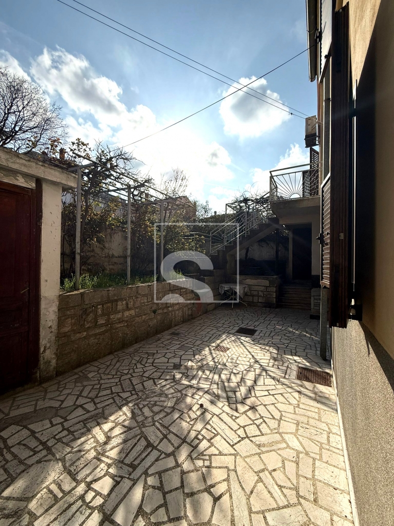 Haus Zu verkaufen -  Šijana