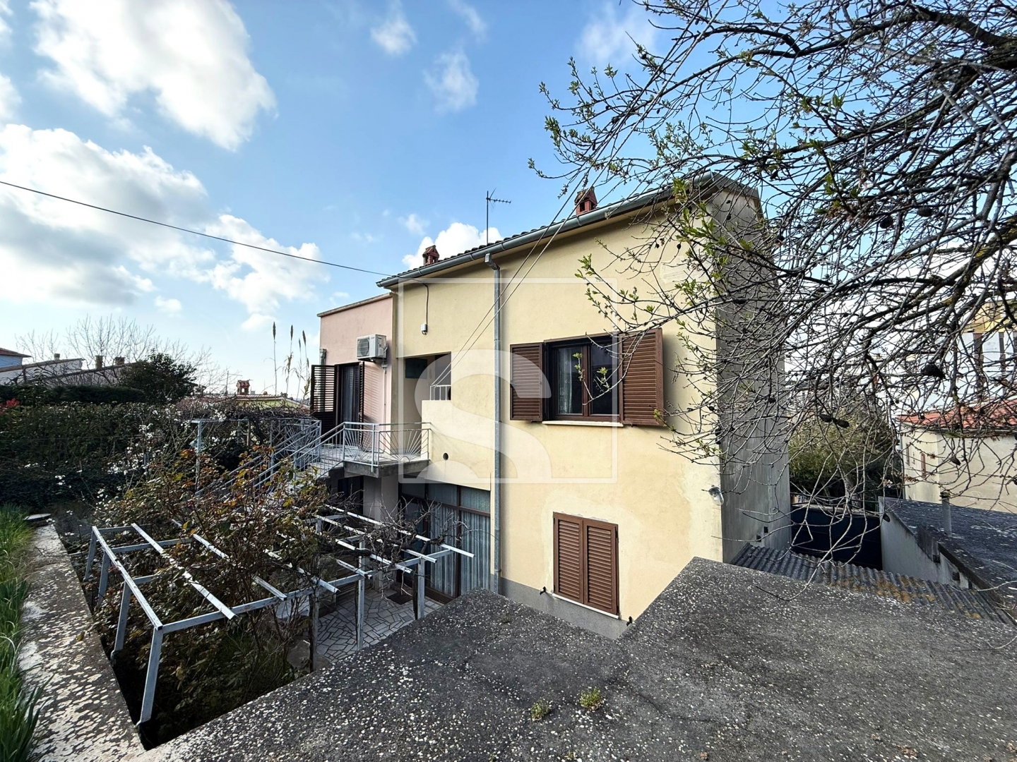 Haus Zu verkaufen -  Šijana
