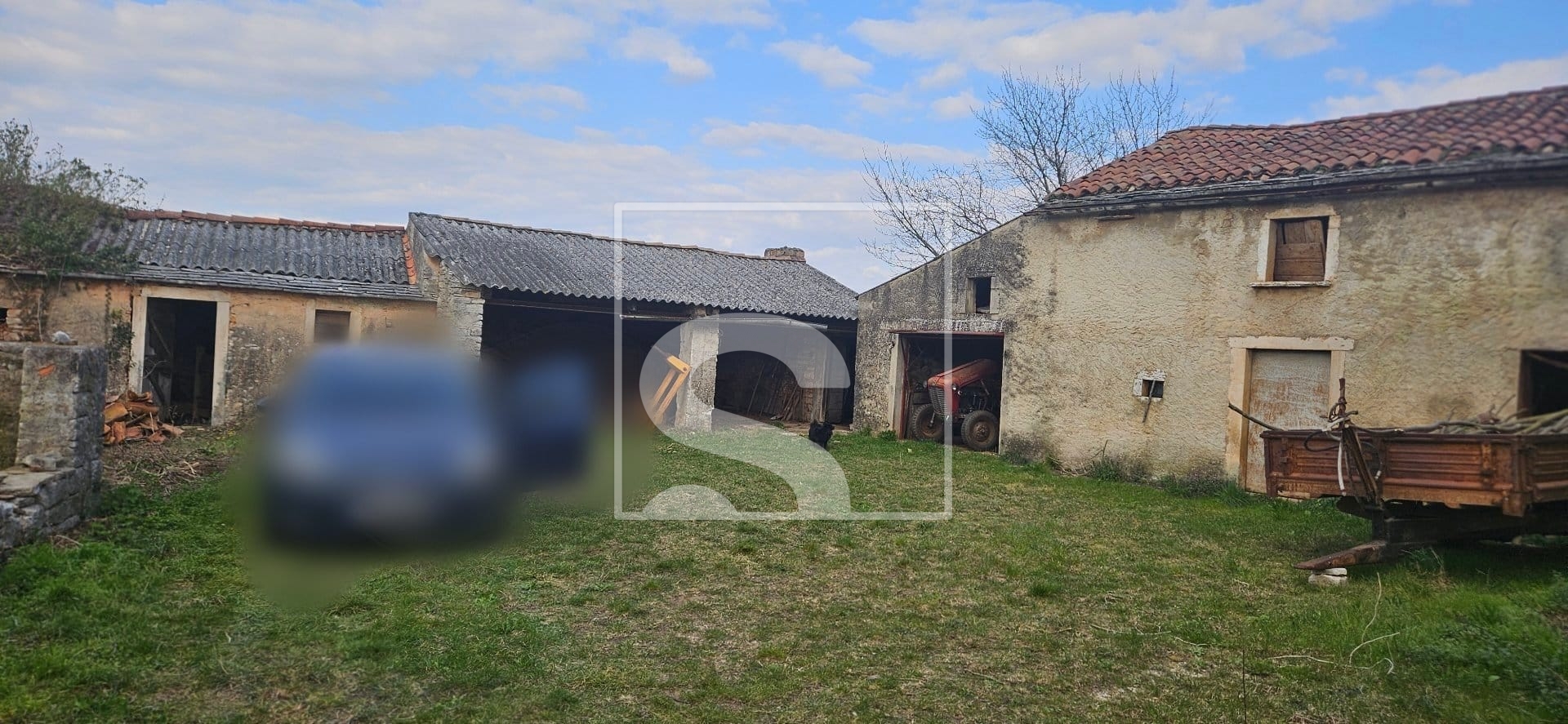 Kuća Na prodaju -  Cere