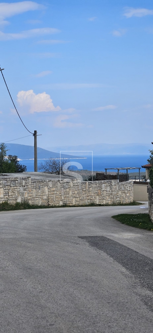 Hiša Na predaj -  Kavran
