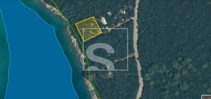 Terreno in vendita 844 m² – Marčana
