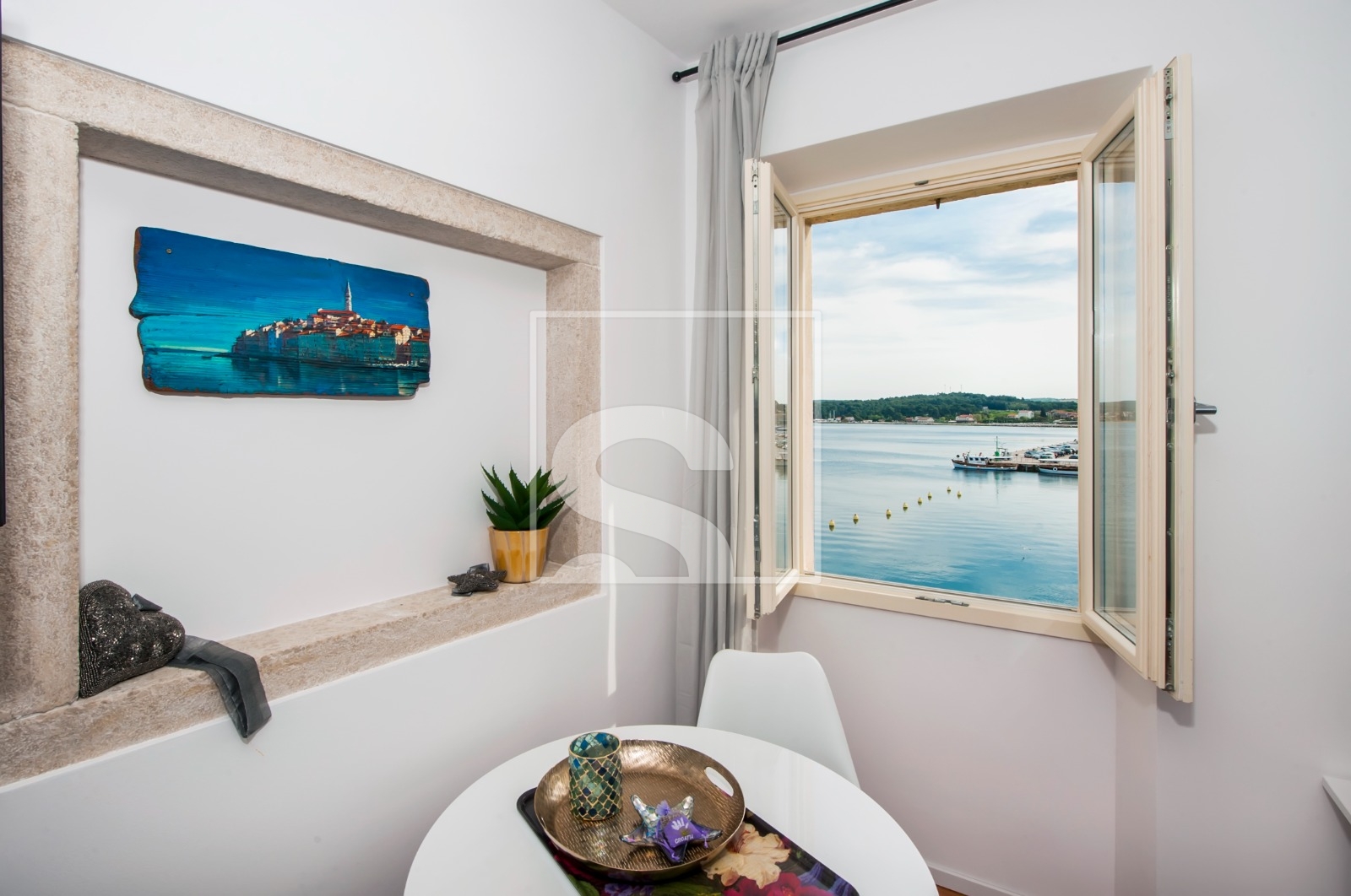 Mieszkanie Na sprzedaż -  Rovinj