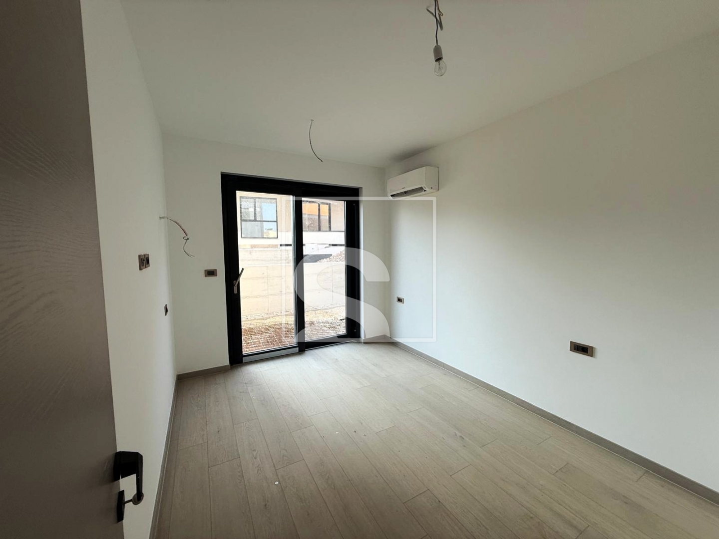 Flat For sale -  Pješčana Uvala