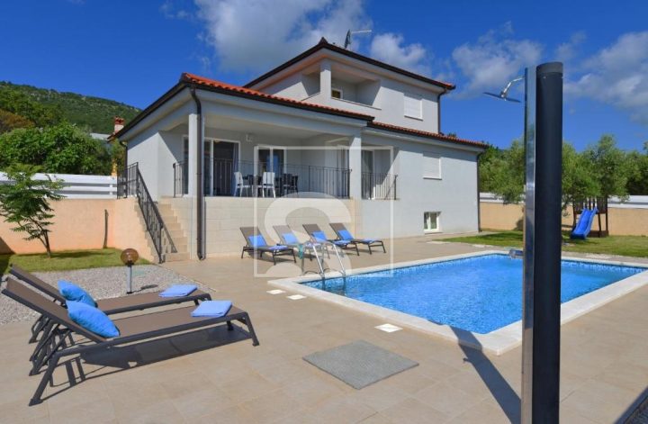 Hiša na predaj 182 m² – Labin