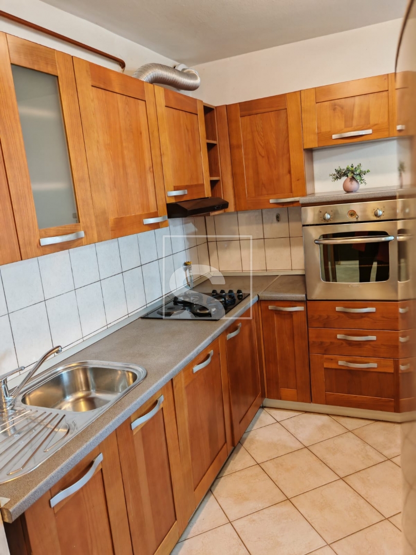 Appartamento In vendita -  Centar