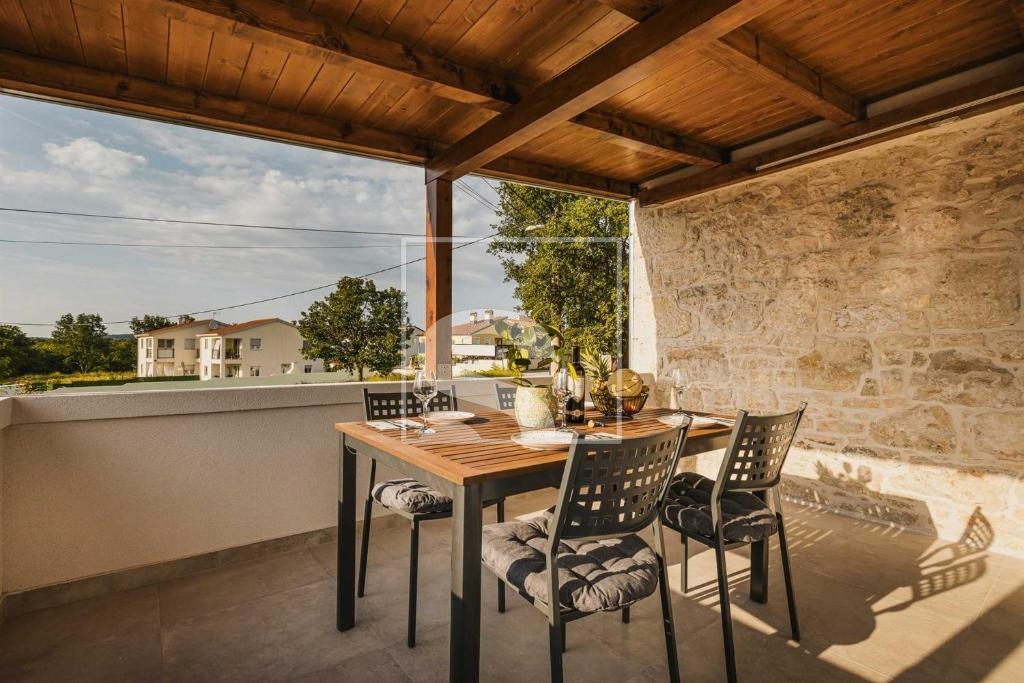 Hiša Na predaj -  Poreč