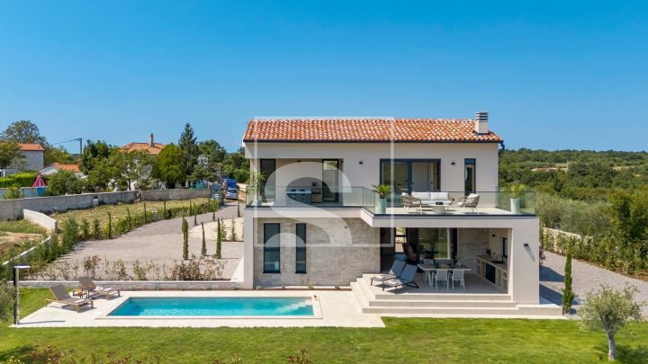 Kuća na prodaju 120 m² – Labin