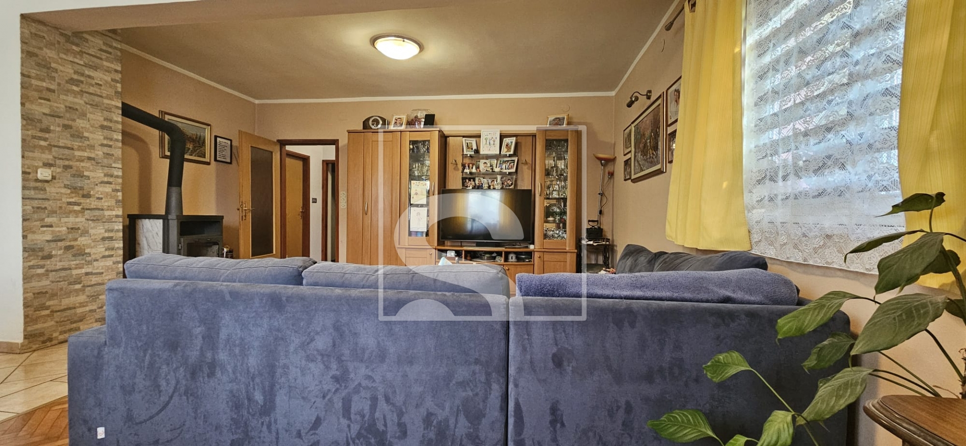 Haus Zu verkaufen -  Šišan