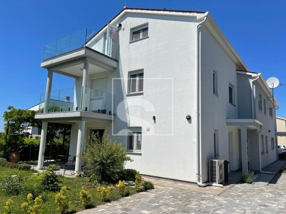 Haus Zu verkaufen -  Poreč