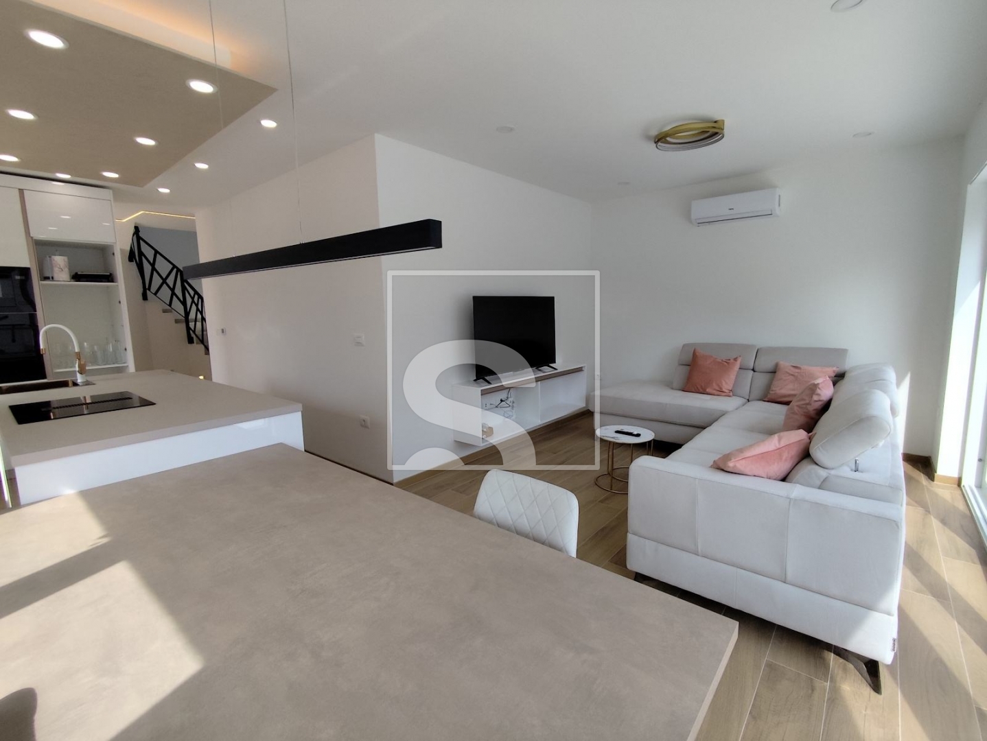 House For sale -  Galižana
