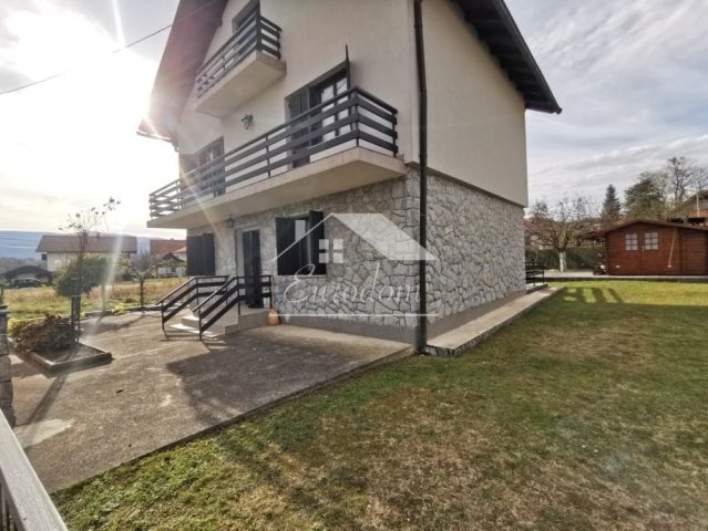 Hiša Naprodaj - Krapinsko-zagorska Strmec Stubički - foto 3/31