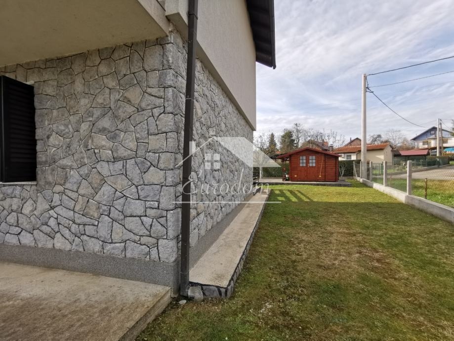 Kuća Na prodaju -  Strmec Stubički