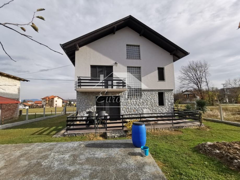 Kuća Na prodaju -  Strmec Stubički