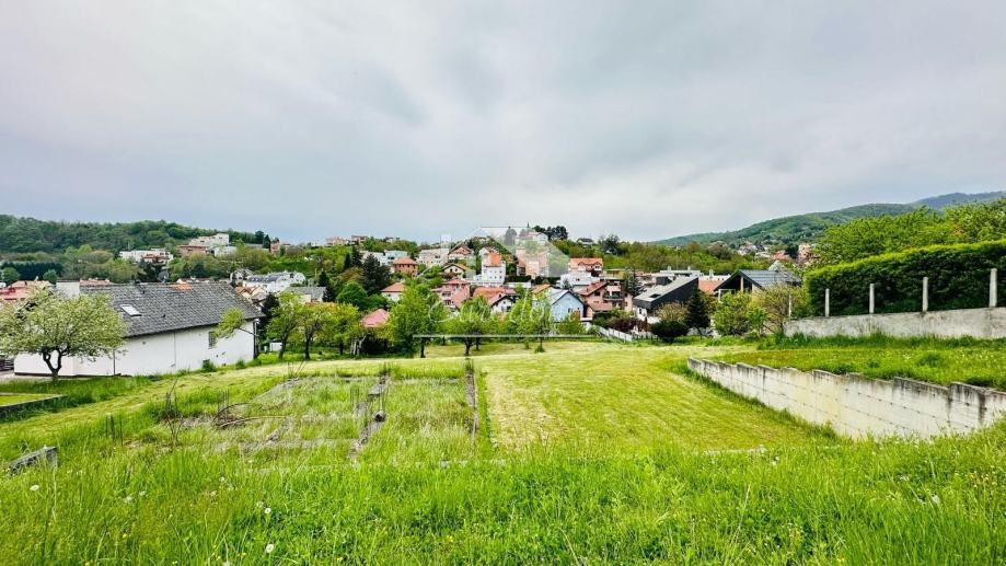 Pozemok Na predaj -  Gračani