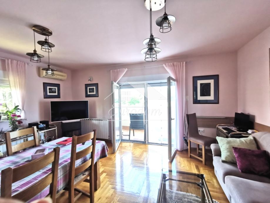 Casa In vendita -  Susedgrad