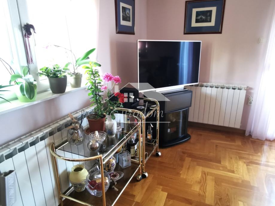 Casa In vendita -  Susedgrad