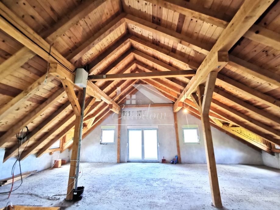 Casa In vendita -  Susedgrad