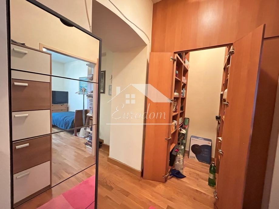 Flat For sale -  Donji grad