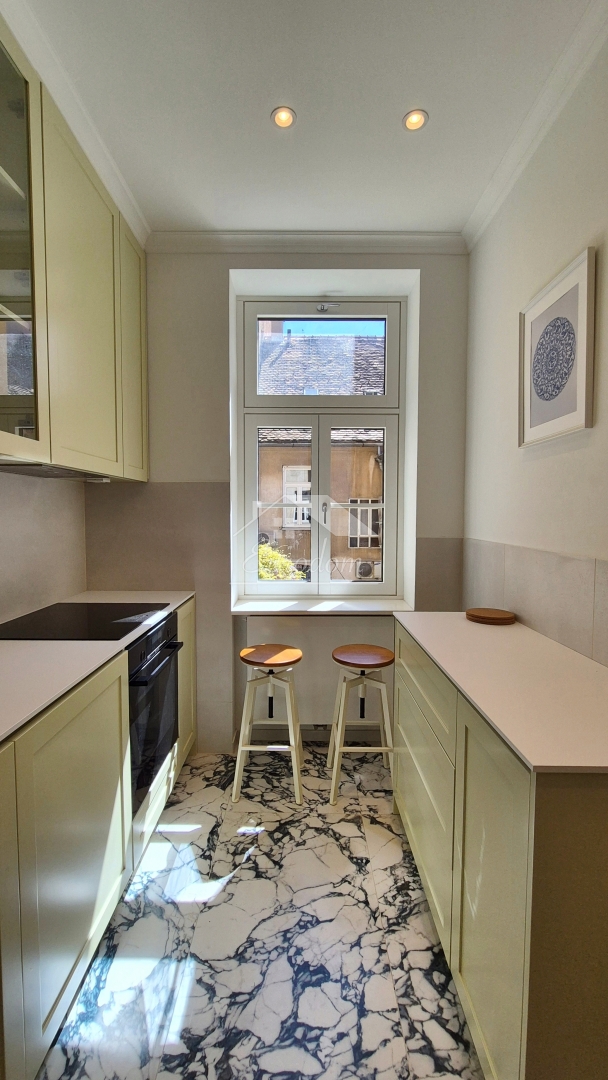 Flat For sale -  Donji grad
