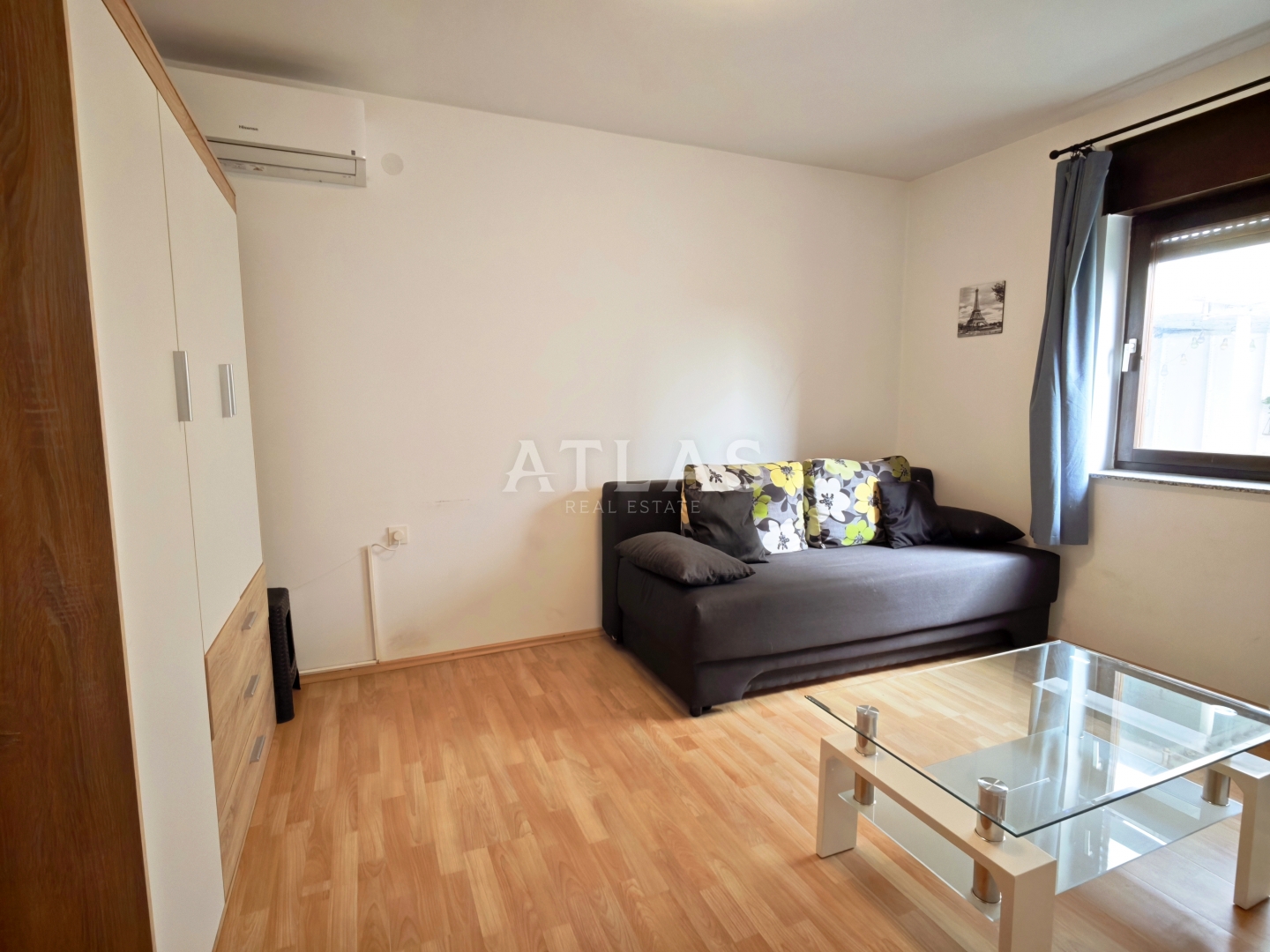 Apartma Na predaj -  Hosti