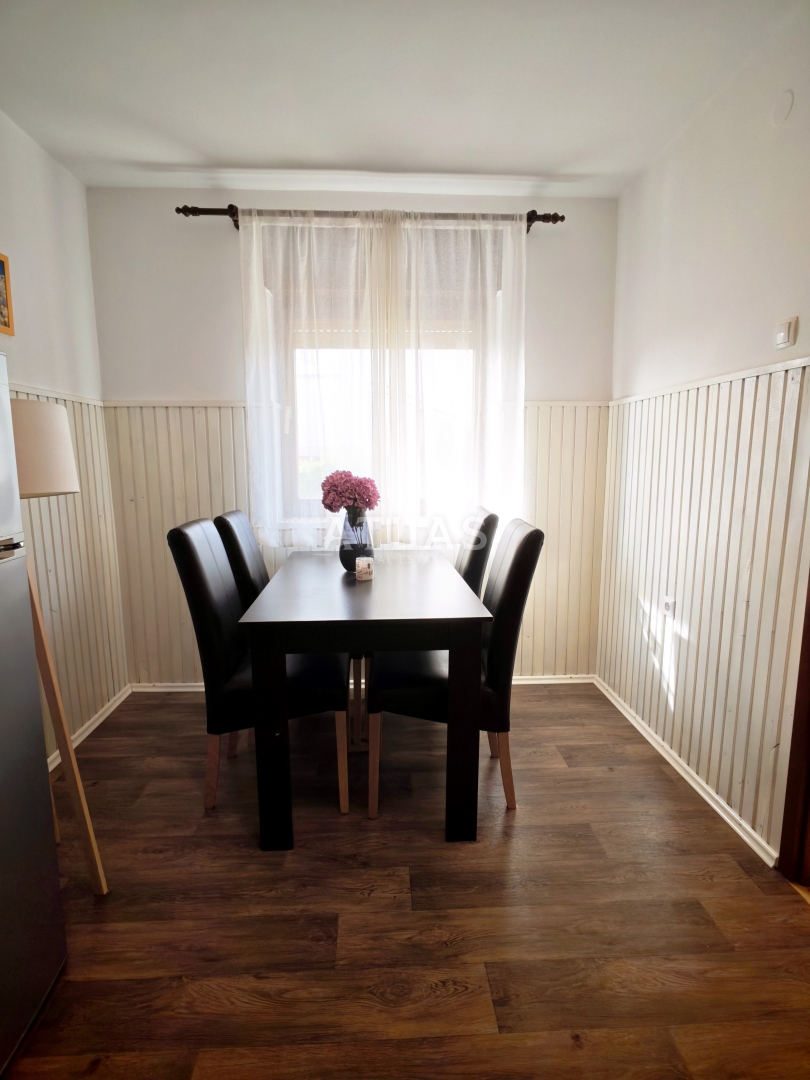 Apartma Na predaj -  Hosti