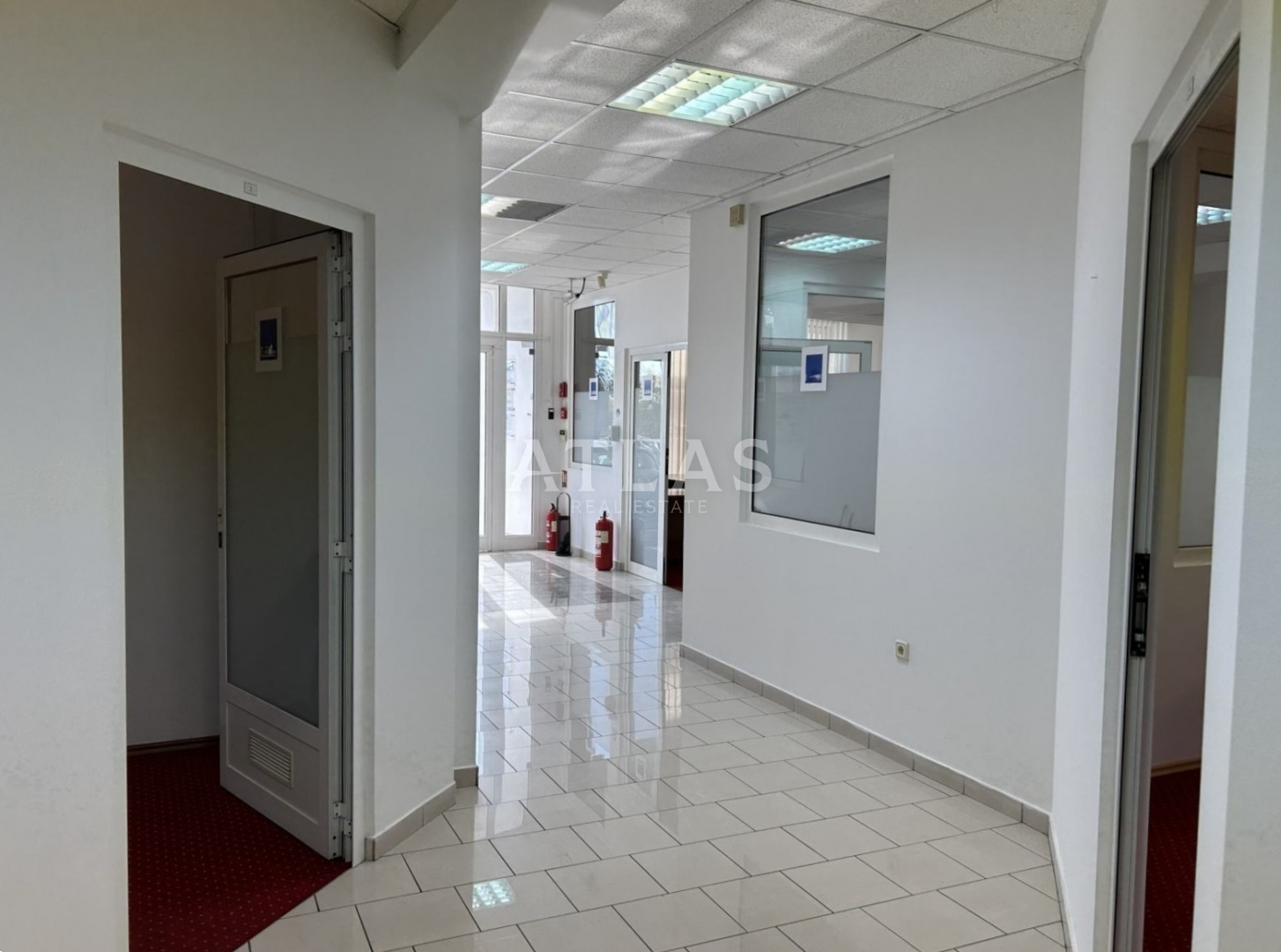 Komerčné Na predaj -  Škurinje