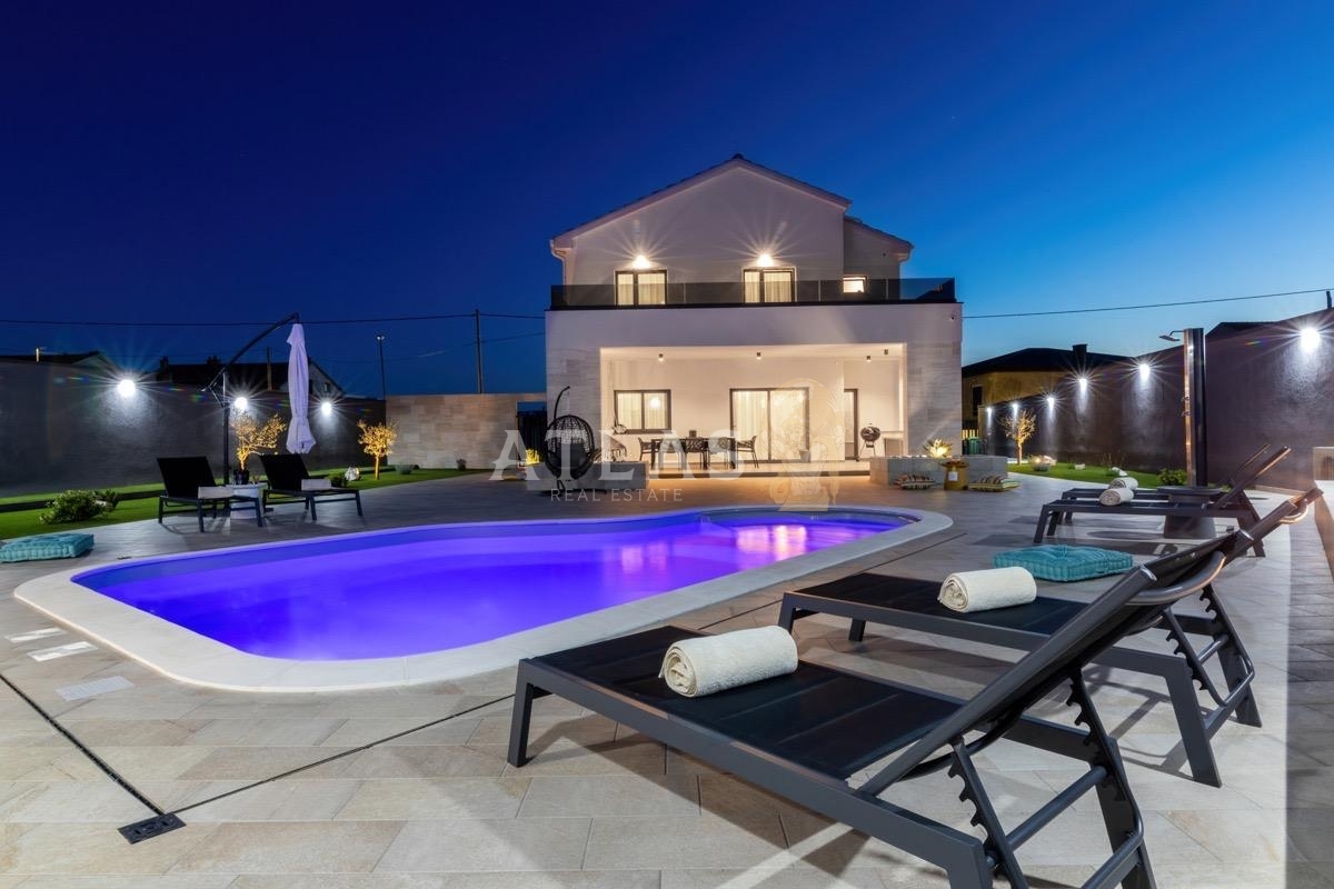 House For sale - Novi Vinodolski - foto 1/15