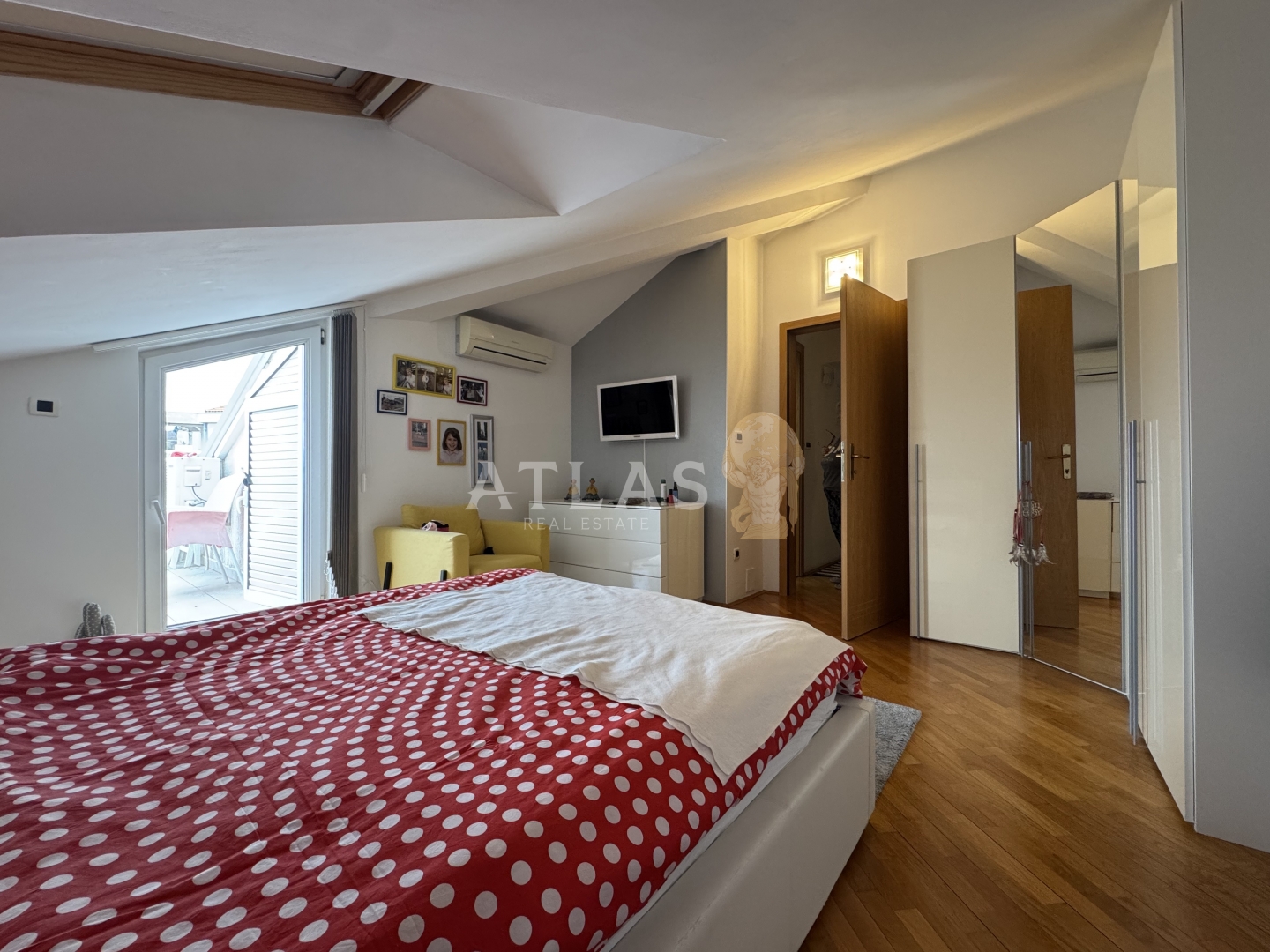 Apartma Na predaj -  Paveki