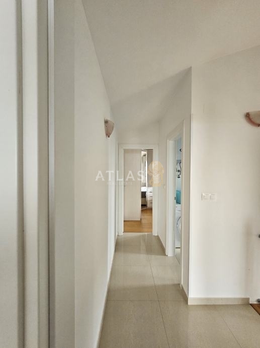 Appartamento In vendita -  Malinska