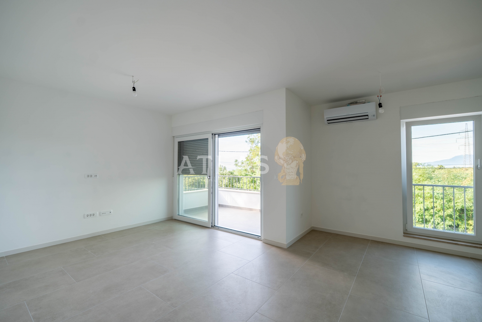 Flat For sale - Drenova - foto 1/13