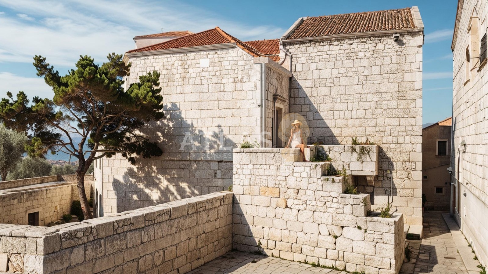 Haus Zu verkaufen - Splitsko-dalmatinska Grohote - foto 2/5