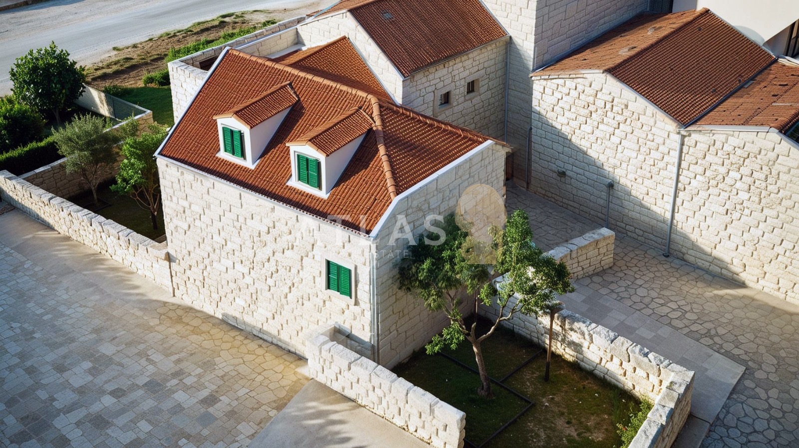 Haus Zu verkaufen - Splitsko-dalmatinska Grohote - foto 5/5