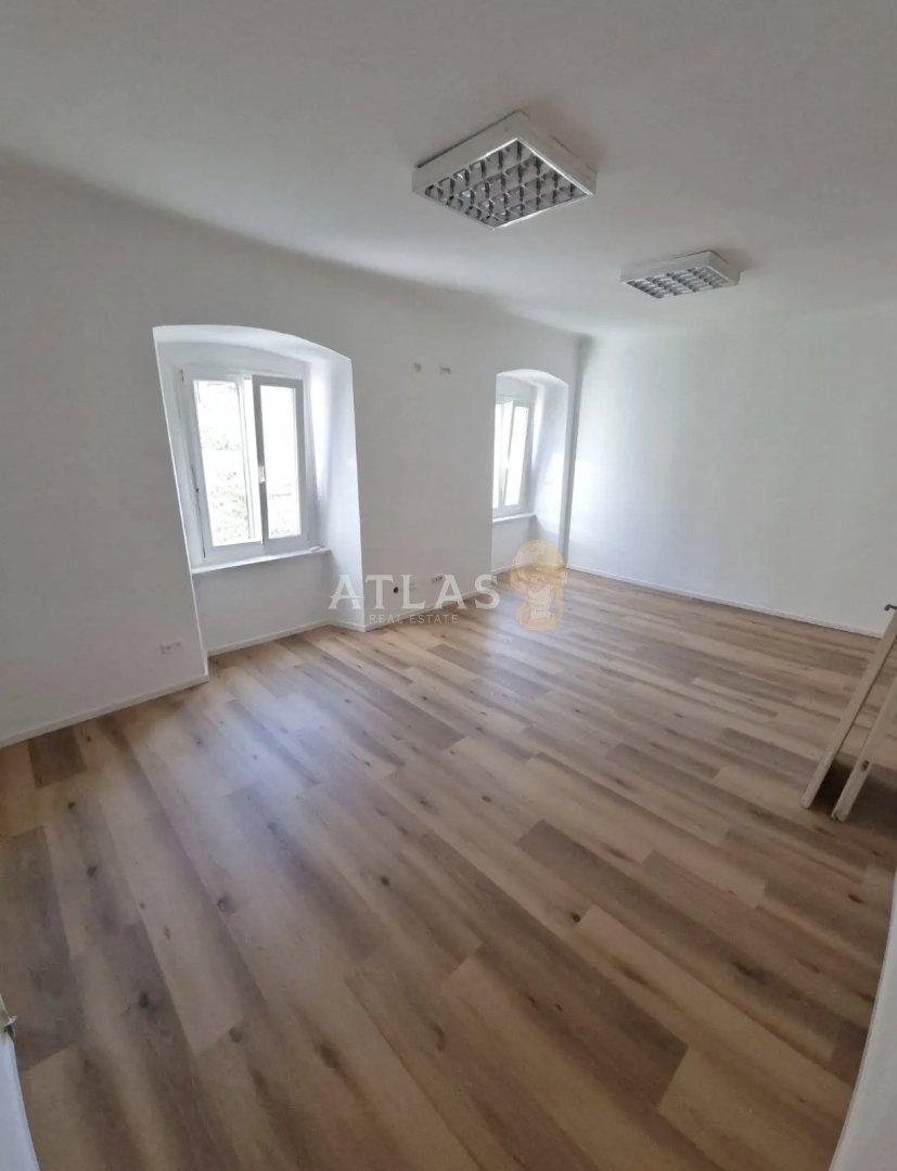 Poslovni prostor Na prodaju - Primorsko-goranska Centar - foto 2/5