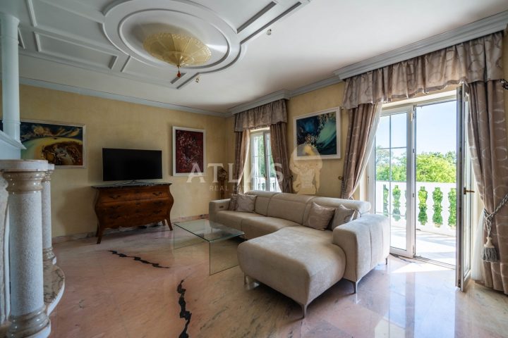 Haus zu verkaufen 430 m² – Matulji