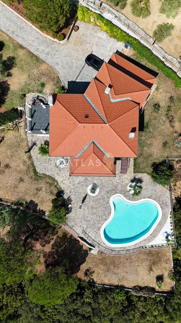 Maison À vendre - Primorsko-goranska Pobri