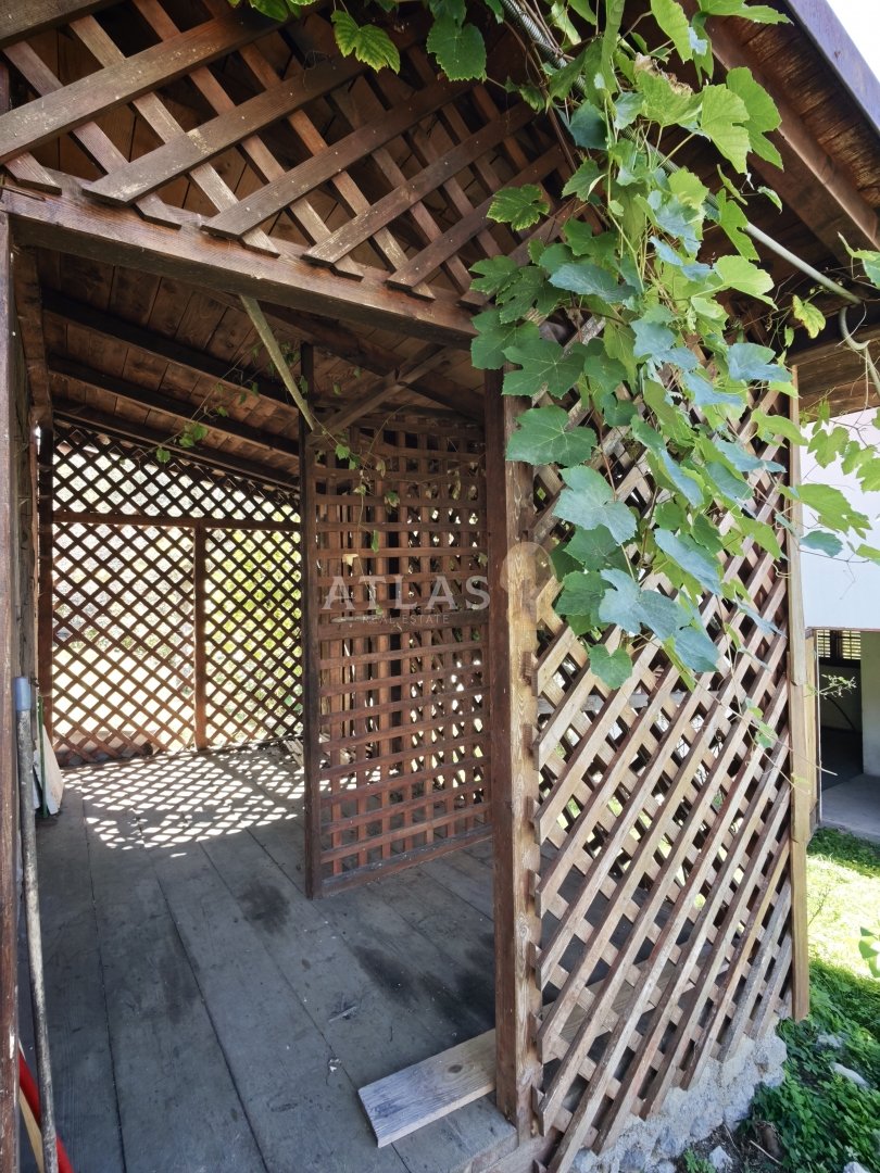 House For sale - Primorsko-goranska Razloge